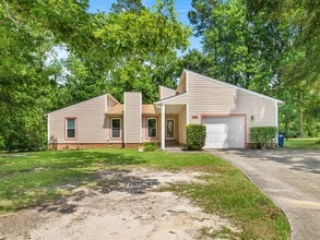 Building Photo - 934 Welsh Ln