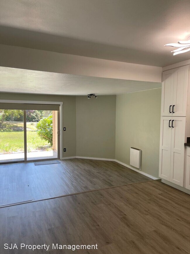Building Photo - 2 br, 2 bath House - 23003 Lakeview Drive ...