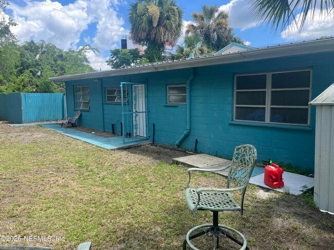 Building Photo - 1181 US-17