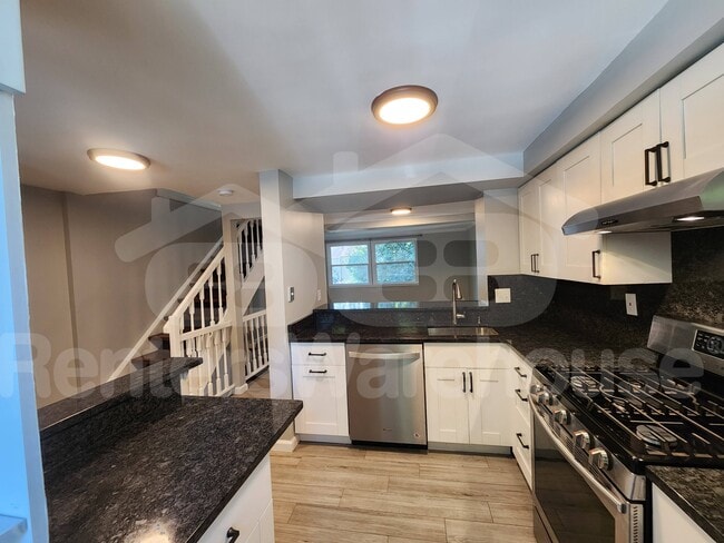 Foto del edificio - 846 Regal Path Ln