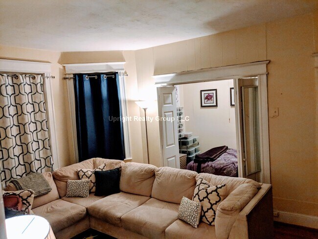 Foto del edificio - 64 Woodstock Ave