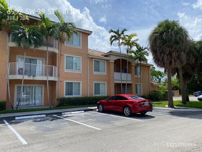 Foto del edificio - 6992 SW 39th St