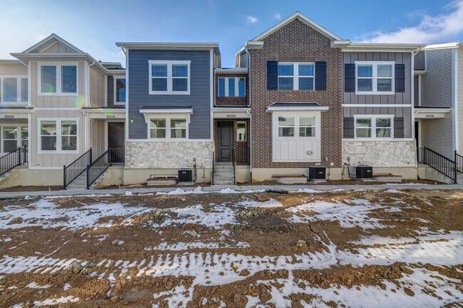 Foto del edificio - 2020 N 4010 W