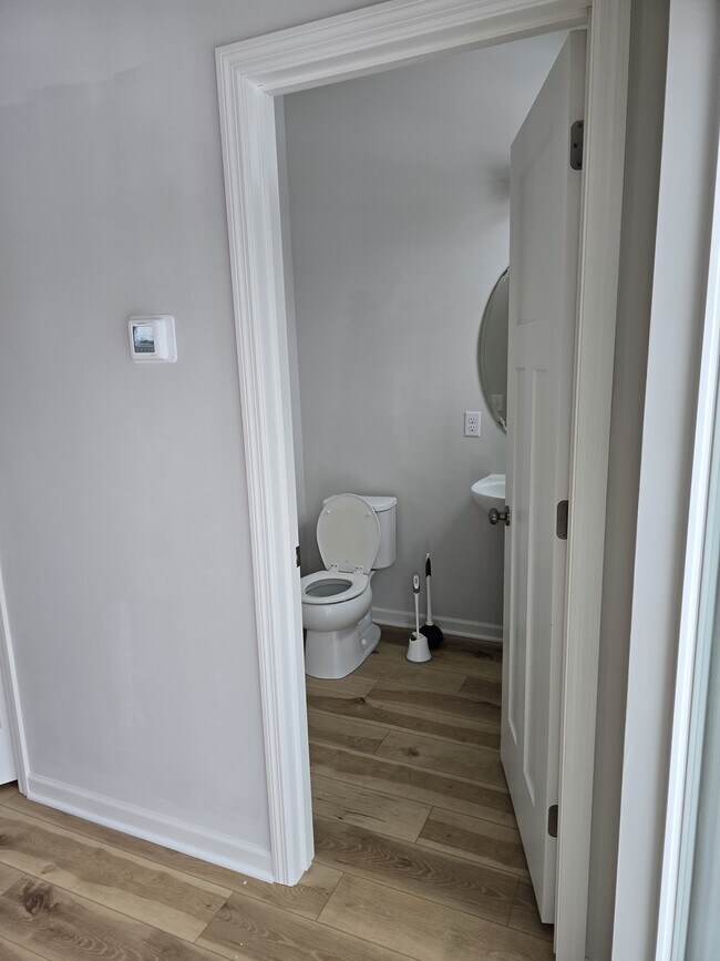 Foto del edificio - 8652 Kenyon Ct NE