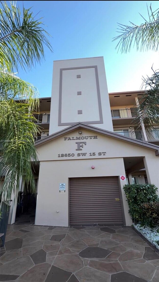 Foto del edificio - 12650 SW 15th St