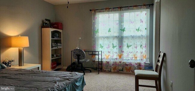 Foto del edificio - 10204C Ashbrooke Ct