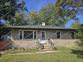 Building Photo - 3800 Liverpool Rd