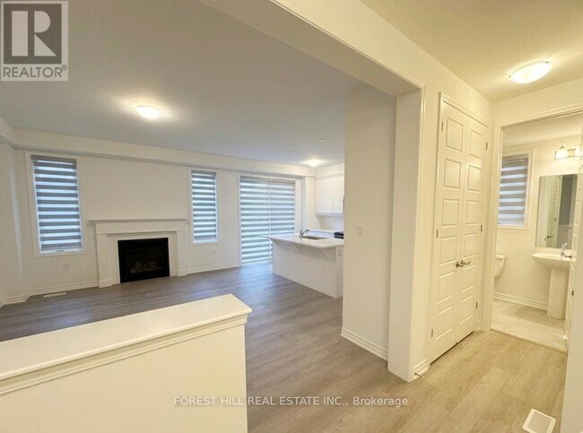 Building Photo - 1194 Stirling Todd Ter