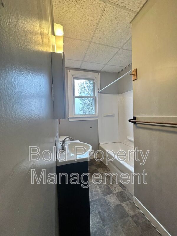 Building Photo - 620 Elizabeth Street