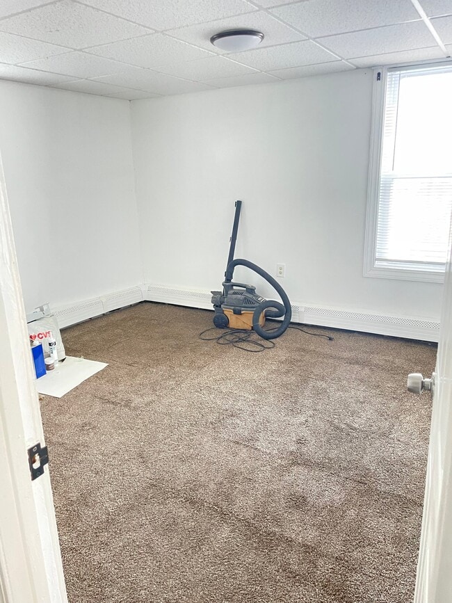 Building Photo - 99 Beach St