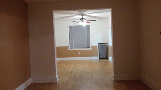 Foto del edificio - 3813 W Garrison Ave