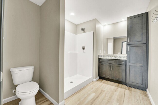 Foto del edificio - 3 Bed 2 Bath Duplex