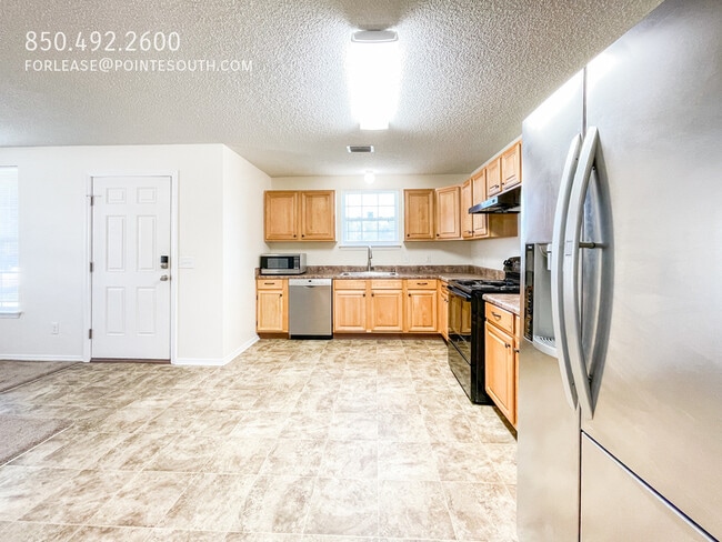 Building Photo - 8921 Camshire Cir