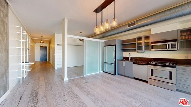 Photo - 1111 S Grand Ave Apartment