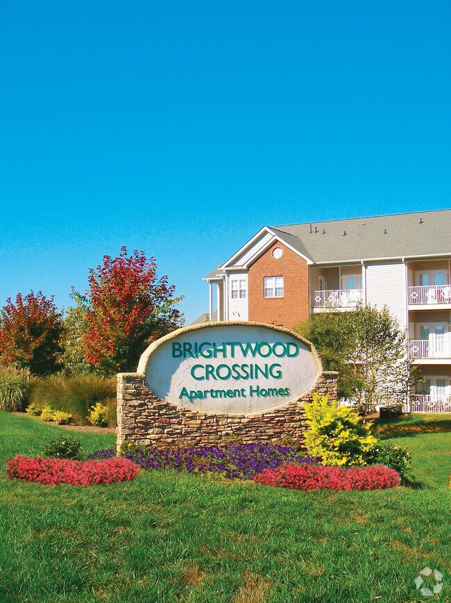 Lafayette Landing Apartments & Villas Rentals Jamestown, NC