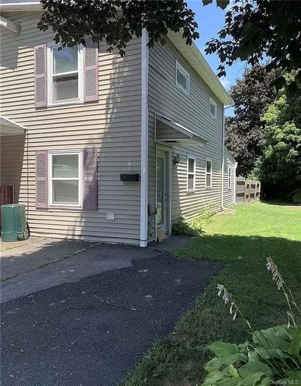 Building Photo - 11 Cherry St