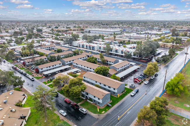 Building Photo - Maryland West