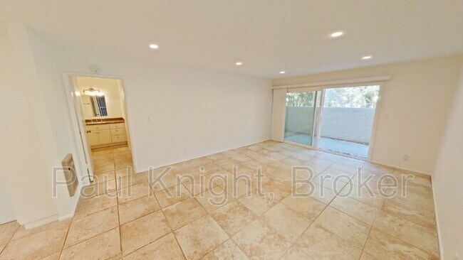 Building Photo - 5510 Armitos Ave