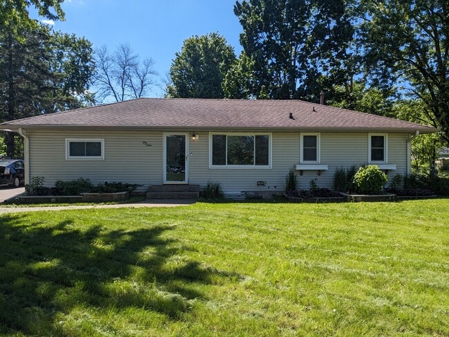 112 Hayes Road - 112 Hayes Rd