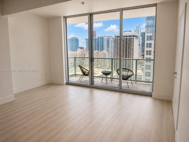 Building Photo - 300 S Biscayne Blvd