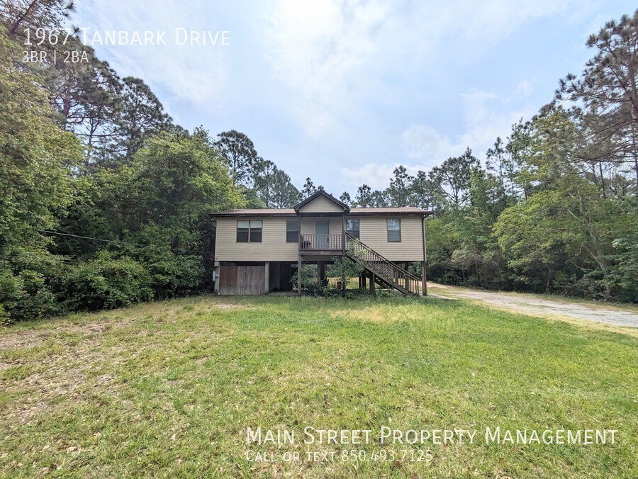 Primary Photo - 1967 Tanbark Drive