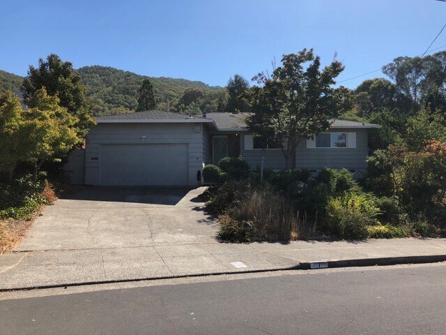 Building Photo - Cute 3/2 San Rafael Home Close to: Marin C...