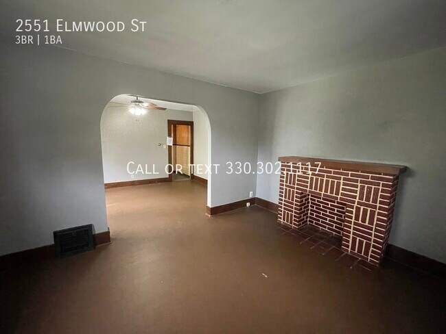 Foto del edificio - Three -four bedroom one bathroom home for ...
