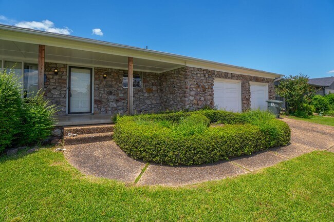 Foto del edificio - 3 bedroom West Little Rock home