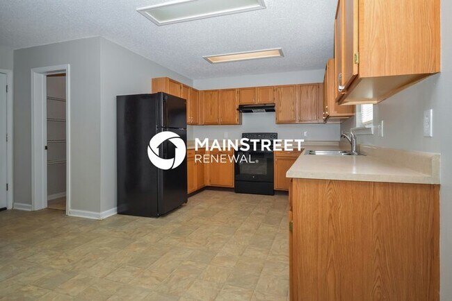 Foto del edificio - 4 Bedroom Pet-Friendly Home in Plainfield, IN with Main Street Renewal
