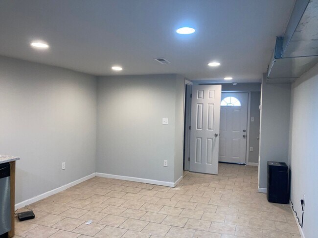 Foto del edificio - 5337 Baltimore Ave