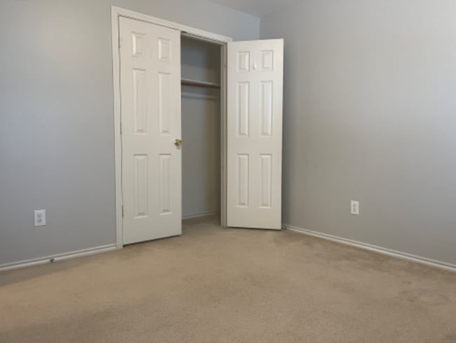Building Photo - 12970 Vassar Dr