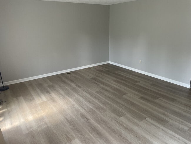 Building Photo - 8505 Paragon Ct