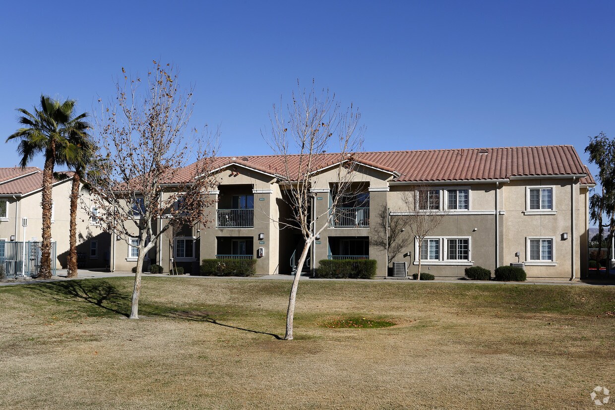Las Flores Apartments in Coachella, CA