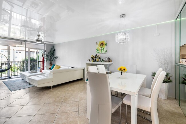 Foto del edificio - 5300 NE 24th Terrace