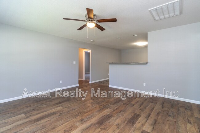 Building Photo - 2524 Fair Dr