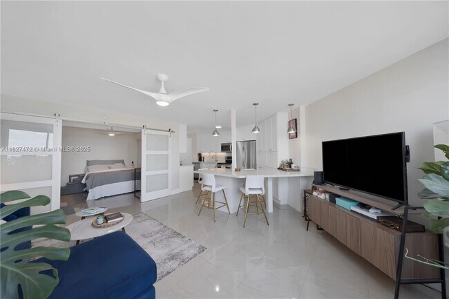 Building Photo - 7135 Collins Ave