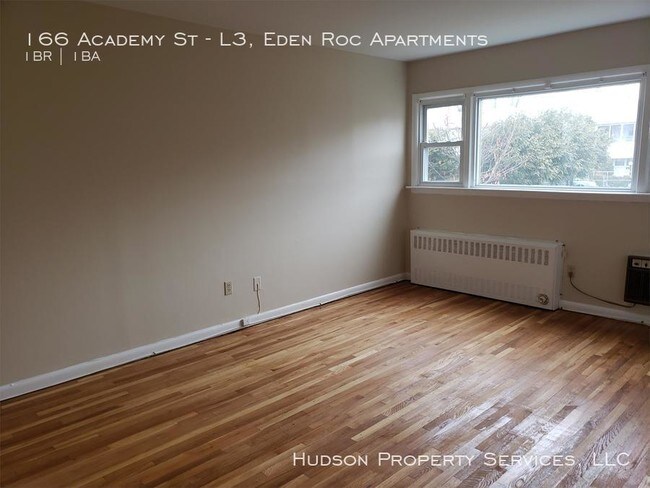 Building Photo - 166 Academy St