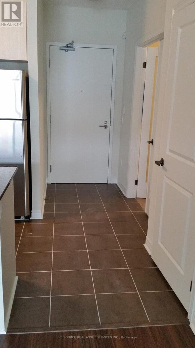 Photo du bâtiment - 7325-7325 Markham Rd