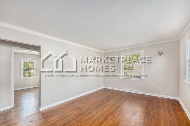 Building Photo - 6217 Farmbrook St