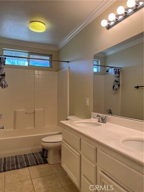 Foto del edificio - 16657 China Berry Ct