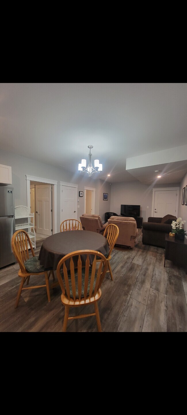 Photo du bâtiment - 10186 Royalwood Blvd