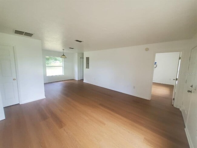 Building Photo - 665 NW 59th Ave