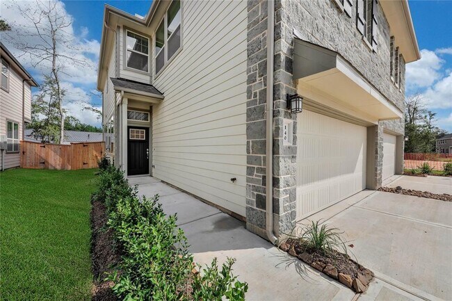 Building Photo - 140 Axlewood Ct