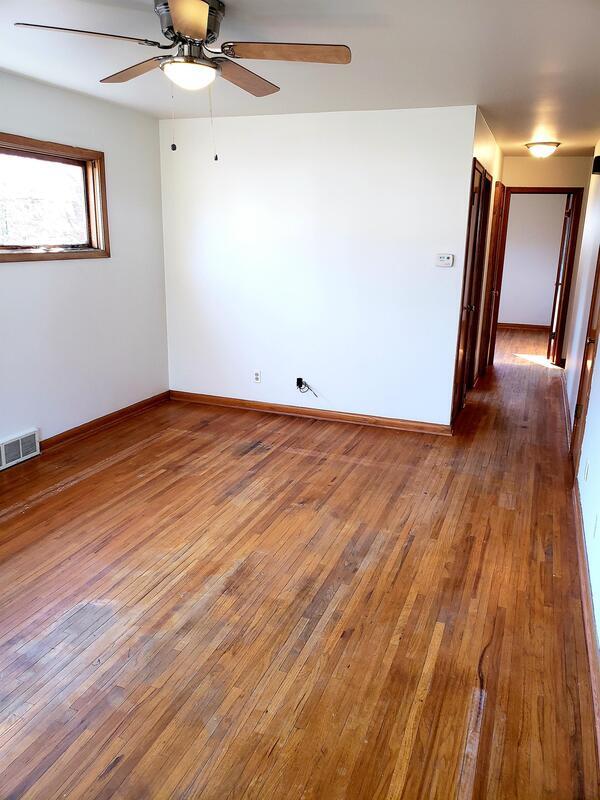 Building Photo - 255 N Sunnyside