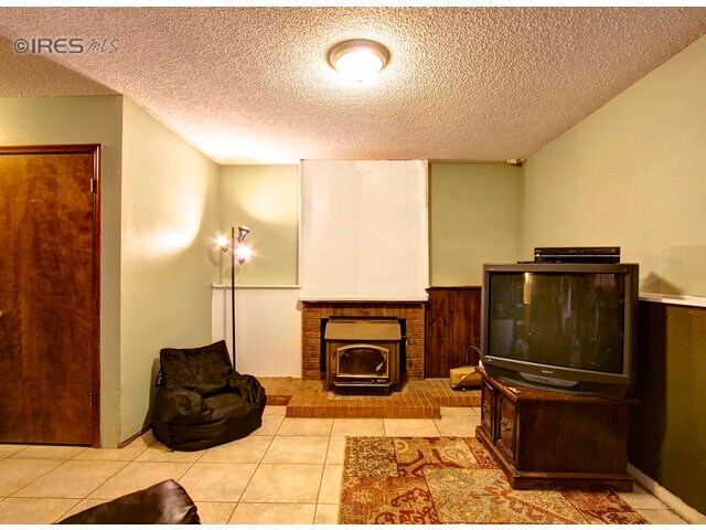 Living Room - 5209 Greenway Dr