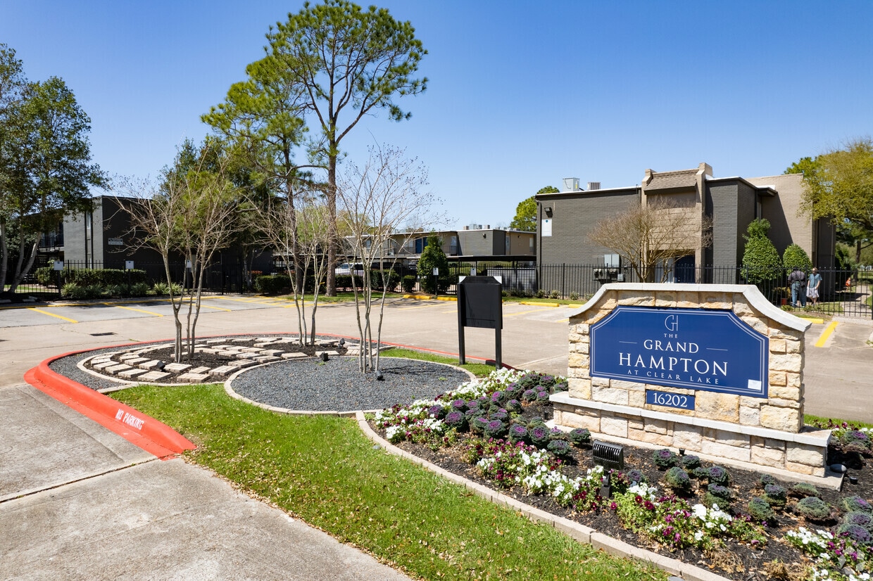 16202 El Camino Real