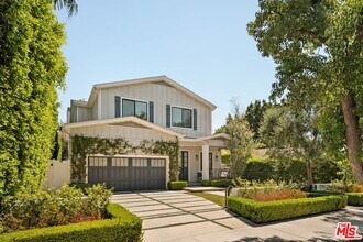 Building Photo - 4538 Camellia Ave