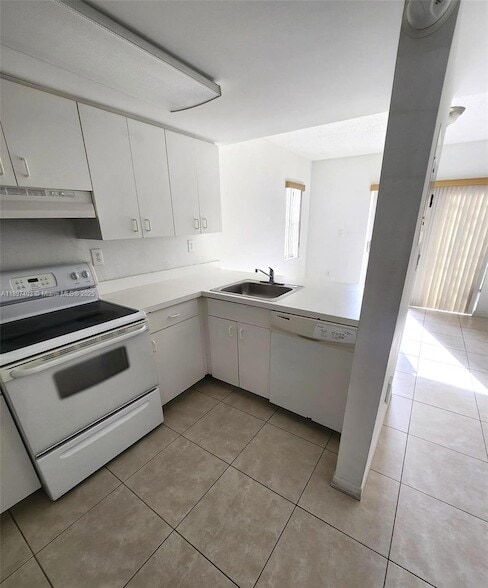 Photo - 9203 Fontainebleau Blvd Townhome