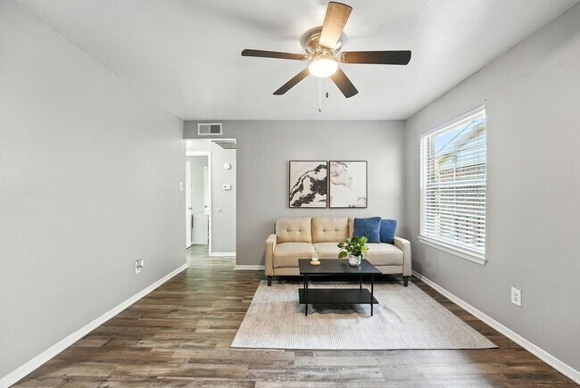 Foto del edificio - 2007 Teasley Ln