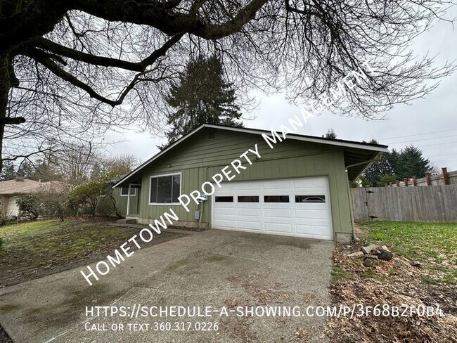 Building Photo - 3 Bedroom, 1.5 Bath Rambler in Great Locat...